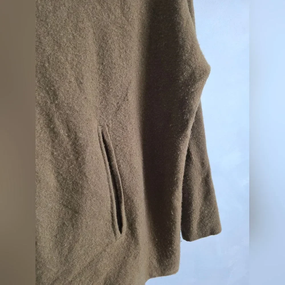 Garnet Hill Olive Color Turtleneck Sweater Wool Cashmere blend Kangaroo Pkt XL